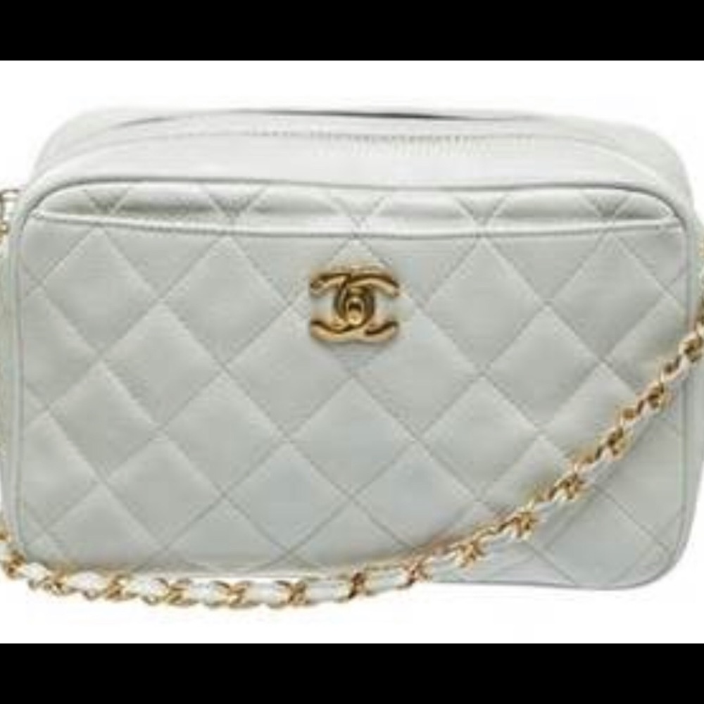 Channel purse